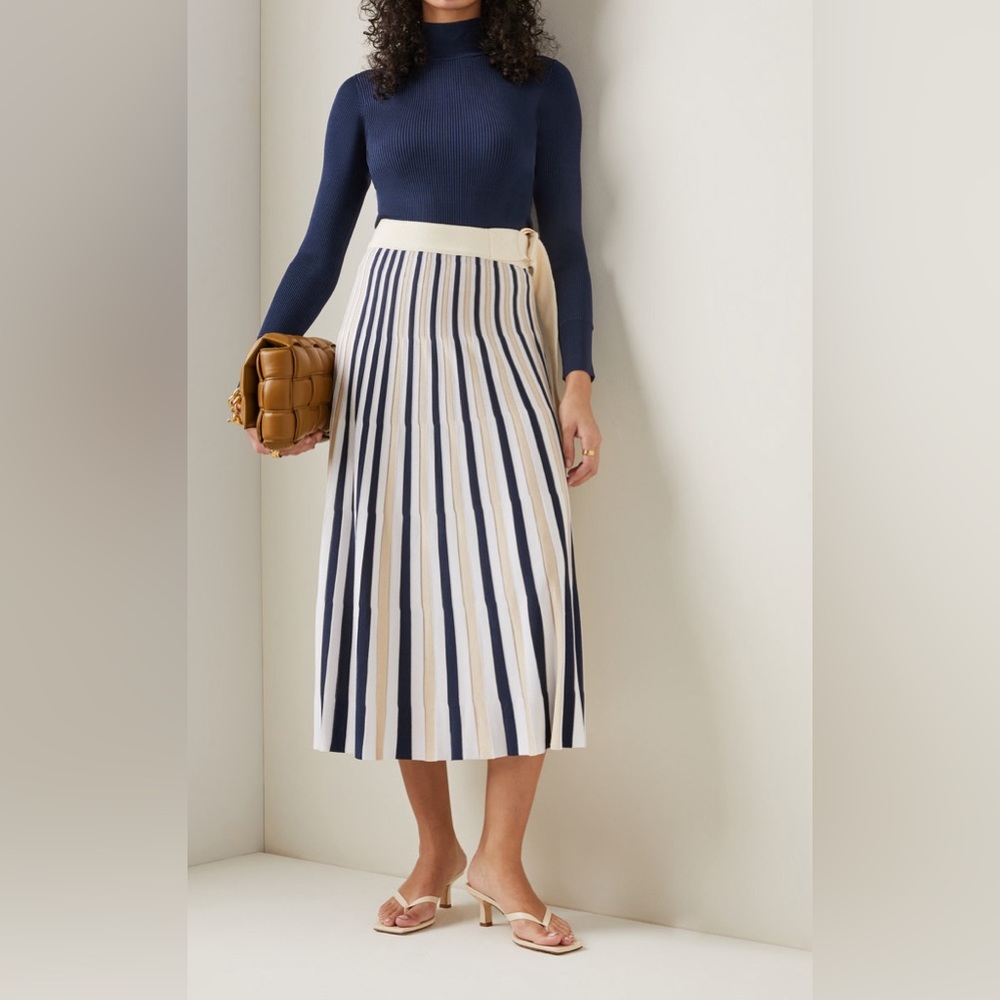 Cara Cara Pilar Skirt, size Small, new, never worn.